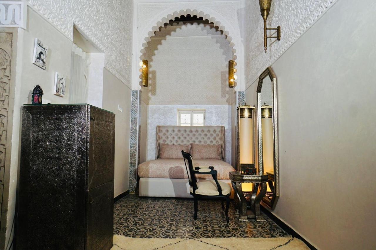 Riad Amelia : Lalla Nora Room Tétouan Esterno foto